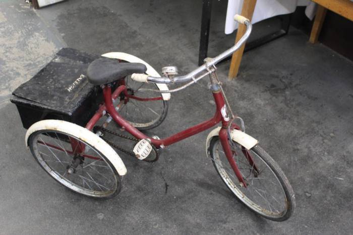 triang tricycle with boot