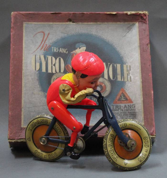 triang tricycle with boot