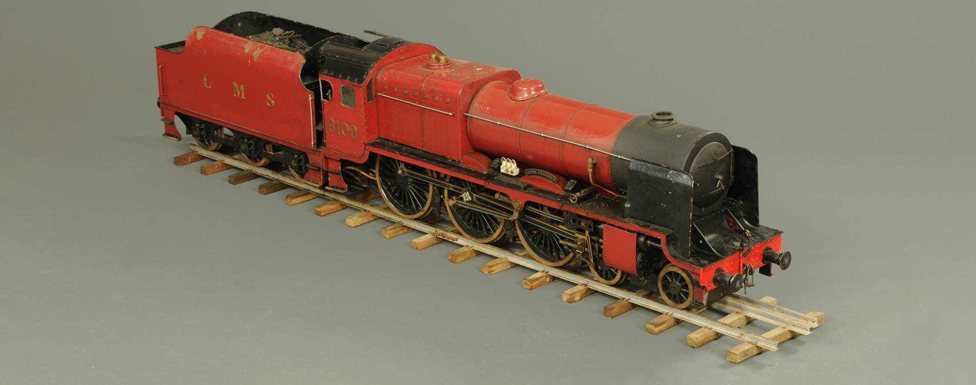 Mitchells Antiques & Fine Art Auctioneers & Valuers Antiques Auctions